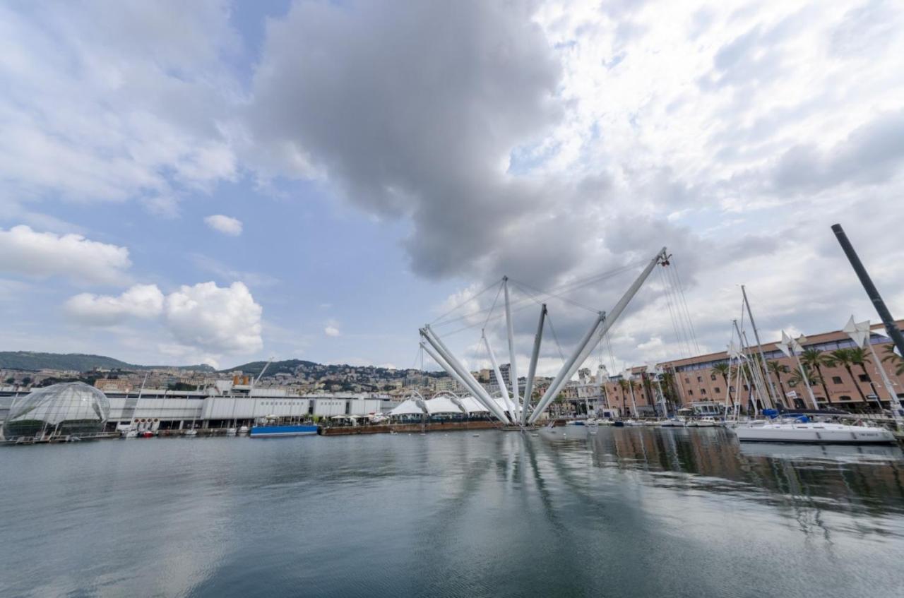Joivy Warm Family Flat For 9, Near Porto Antico Lejlighed Genova Eksteriør billede