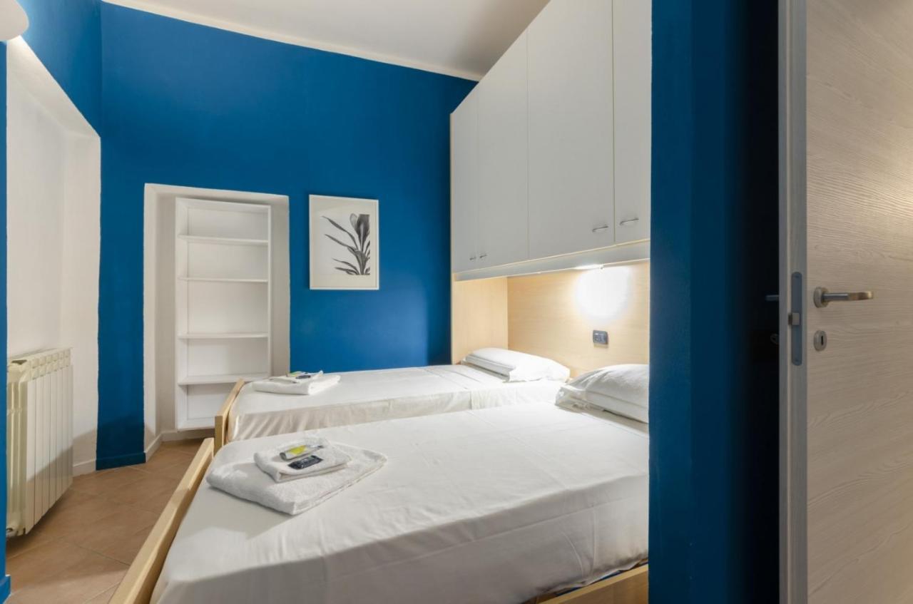Joivy Warm Family Flat For 9, Near Porto Antico Lejlighed Genova Eksteriør billede