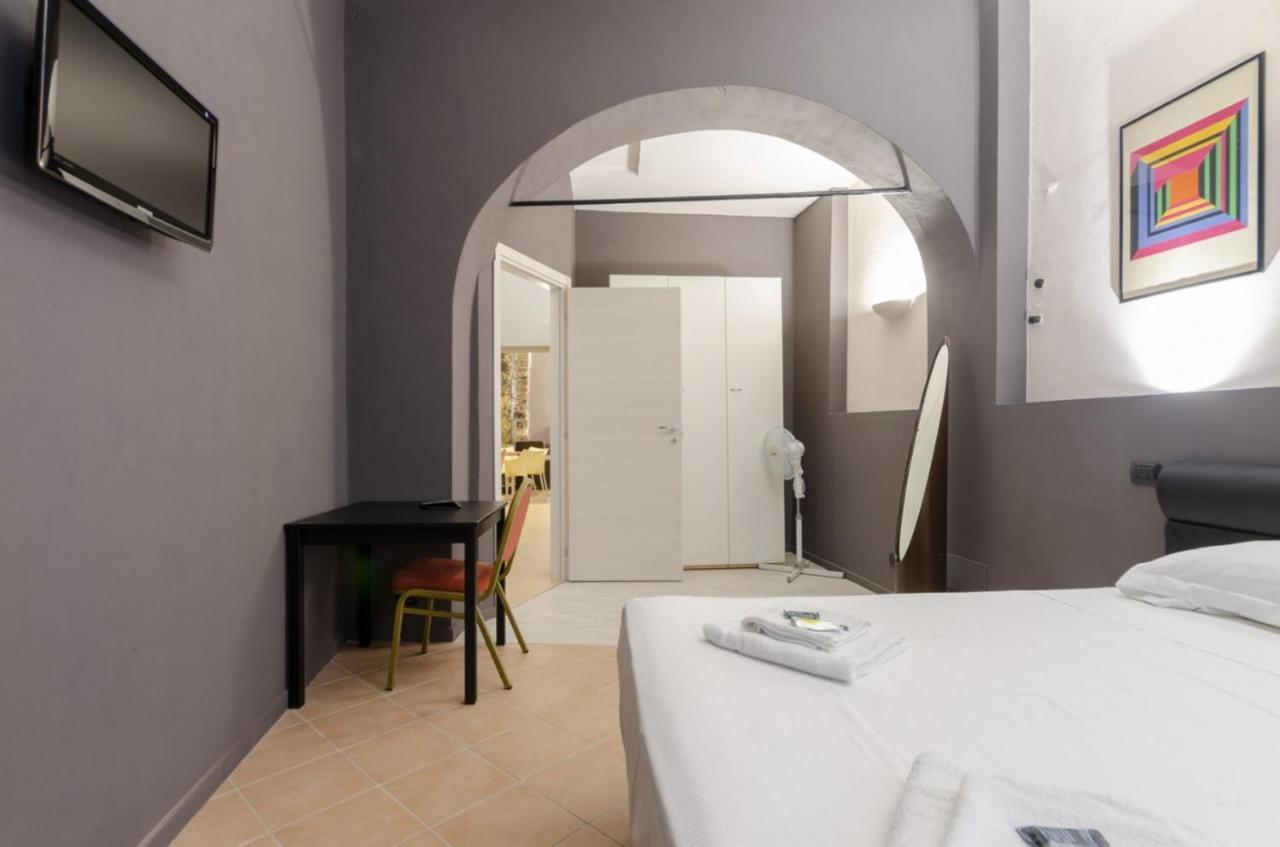 Joivy Warm Family Flat For 9, Near Porto Antico Lejlighed Genova Eksteriør billede